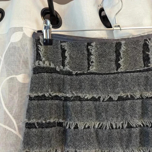 Trina Turk Fringe Pencil Skirt, Fully Lined, Size XS - Picture 2 of 6